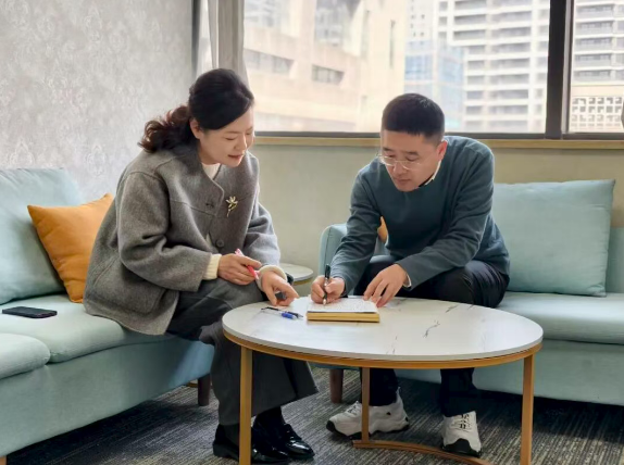 从语文教师到作家的成长之路---来自一位普通老师的“情书”